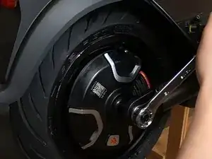 6dadwTU2DrZMk1wJ