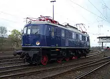 E 18 047 bei einer Fahrzeugparade