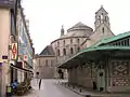Kirche Sainte-Croix mit Markthalle