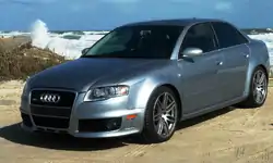 Audi RS4 (2005–2009)