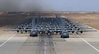 24 Lockheed C-130 2014 auf der Dyess Air Force Base