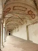 Loggia mit Fresken
