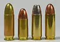 von links nach rechts: 9 × 23 mm Bergmann-Bayard,9 × 19 mm,9 × 23 mm Winchester,9 × 23 mm Steyr