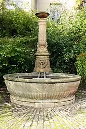 Brunnen