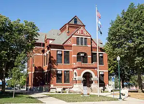 Das Adair County Courthouse in Greenfield, seit 1981 im NRHP gelistet