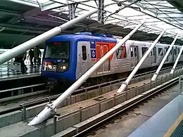 Zug für die Linie 5 in São&nbsp;Paulo, Brasilien