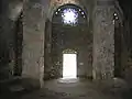 Innenraum mit Portal