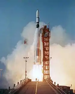 Start von Lunar Orbiter 4