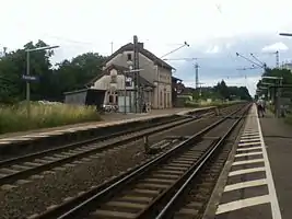 Der Bahnhof von Südwesten aus gesehen