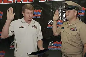 Bill Elliott (links, 2005)