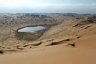 Badain-Jaran-Wüste — Türme aus Sand und Seen