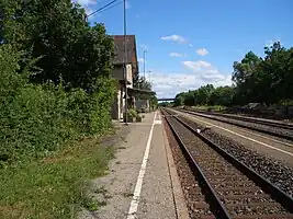 Gleise und Empfangsgebäude (2013)