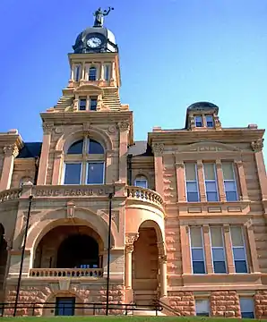 Das Blue Earth County Courthouse in Mankato, gelistet im NRHP Nr. 80001940
