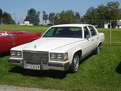 Cadillac Fleetwood Brougham (1980–1986)