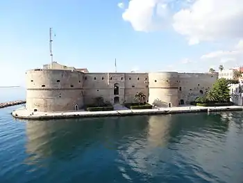 Das Castello Aragonese in Tarentum
