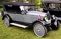 Chalmers Six Touring (1922) zu US$ 1295.-(5 Pl.) − 1395.- (7 Pl.)
