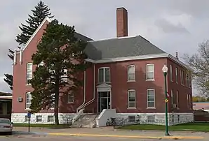 Das Cherry County Courthouse in Valentine, gelistet im NRHP Nr. 89002229