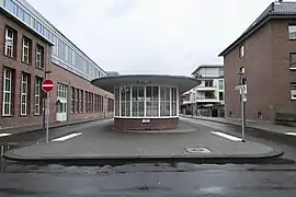 Pförtnerhäuschen Tor&nbsp;1  Seekabelstraße/Ecke Niehler-Straße (jetzt als Café genutzt)
