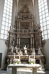 „Epitaph“ zum entsprechenden Artikel verlinkt