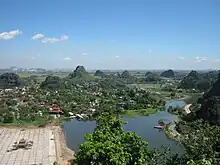 Die alte Hauptstadt Hoa Lư