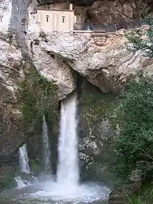 Grotte der Jungfrau von Covadonga