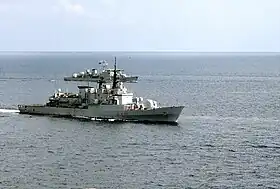 Euro (F 575) mit der portugiesischen Fregatte Cdte. Sacadura Cabral
