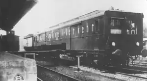 Gütertriebwagen DR 10002 (Baujahr 1930) in Köln bei der Stückgutverladung
