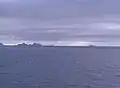Isla Deceit und Los dientes o garras de Deceit von Hornos aus gesehen