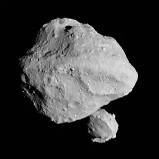 Dinkinesh und sein Mond, aufgenommen von der Raumsonde Lucy am 1. November 2023