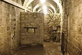 Traverse mit Schießscharte im Hauptgang des Fort de Douaumont
