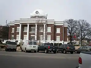 Das Dyer County Courthouse in Dyersburg, seit 1991 im NRHP gelistet