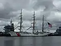Die Eagle am Liegeplatz des Schwesterschiffes Gorch Fock (II) in Kiel (2019)