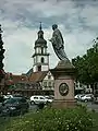 Denkmal des Grafen Franz&nbsp;I. vor dem Schloss