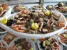 Verzehrfertige Meeresfrüchte in Étretat, Normandie/Frankreich