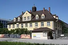 von Hermann Rimmele 1922–24 erbauter ehem. Verwaltungsbau des Bayerischen Leichtmetallwerks