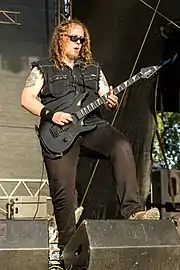 GitarristMike Ferguson (bis 2019)