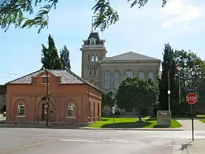 Gouverneur Simcoe Platz