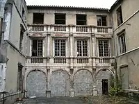 Reste des Herrenhauses Le Grand Perron