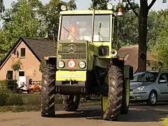 MB-trac mit Portalachsen