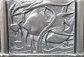 1. (eines der Reliefs)