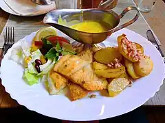 „Hamburger Pannfisch“&nbsp;–  in einer Gast­stätte in Hamburg