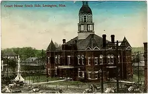 Alte Aufnahme (frühes 20. Jahrhundert) des Holmes&nbsp;County&nbsp;Courthouse in Lexington, seit 1994 im NRHP gelistet