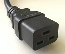 IEC 60320 C19 Kaltgerätestecker bis 16 A