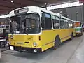 Später Magirus-Deutz SH&nbsp;110 mit großem Schriftzug „Magirus“ und kleinem Schriftzug „Iveco“