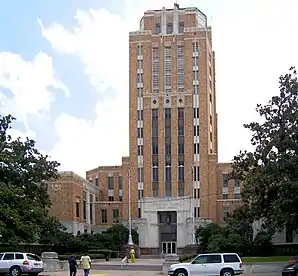 Das Jefferson County Courthouse in Beaumont, seit 1982 im NRHP gelistet