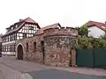 Reste der Wehrmauer des Ortes