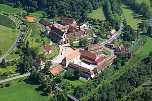 Kloster Bronnbach aus der Luft