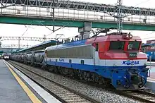 Korail 8000 (1986) im Jahr 2012