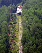 Die Bergstation des Schrägaufzuges