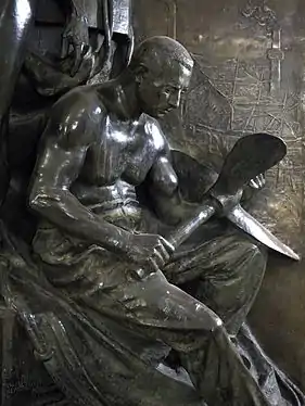 Detail der Skulptur: Werftarbeiter